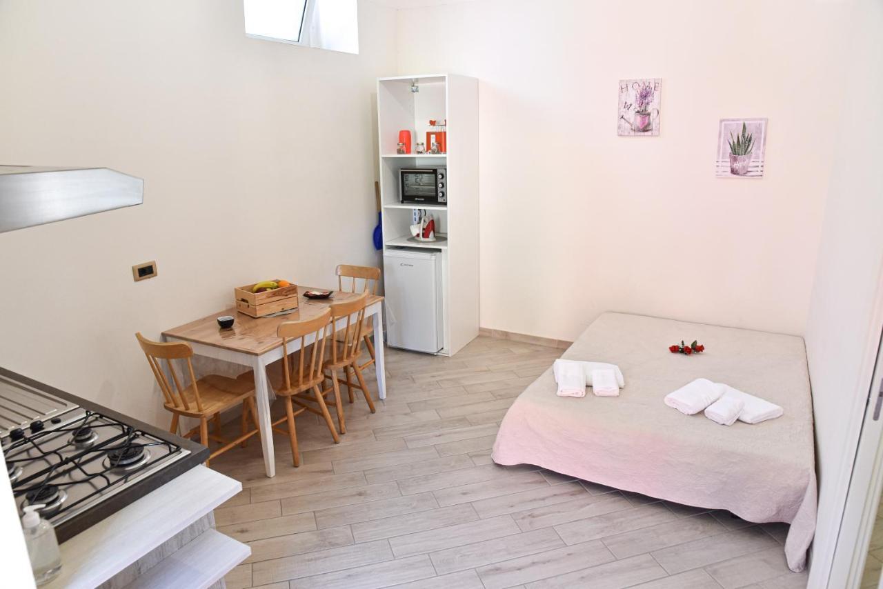 Domus Carolina Villa Помпей Екстериор снимка