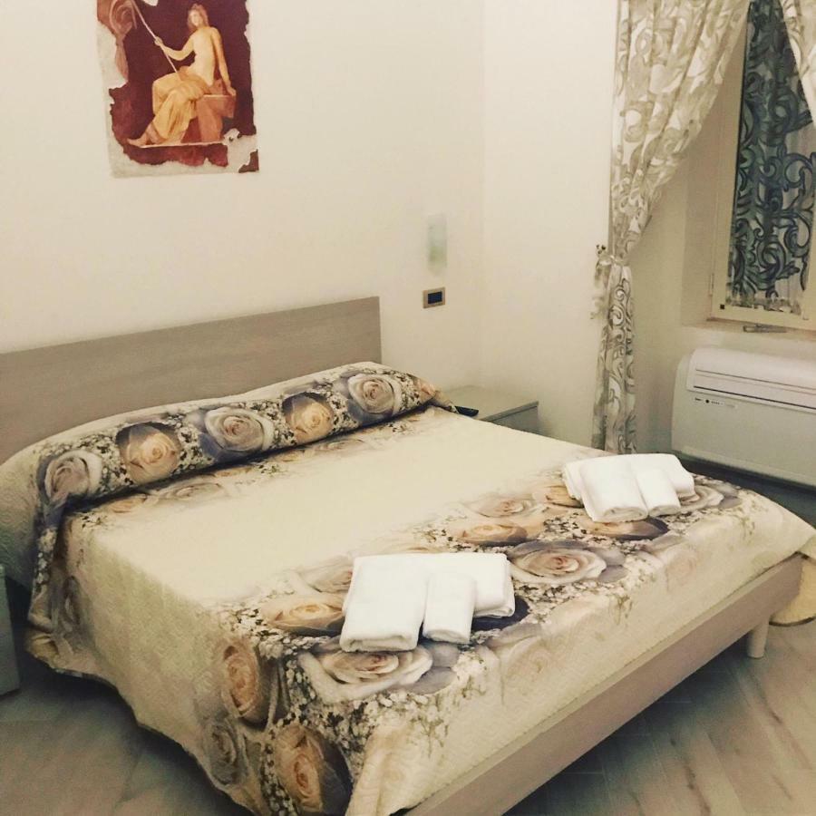 Domus Carolina Villa Помпей Екстериор снимка